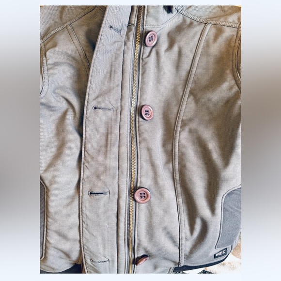 MEC Women’s Softshell Sherpa Lined Jacket - Picture 4 of 9